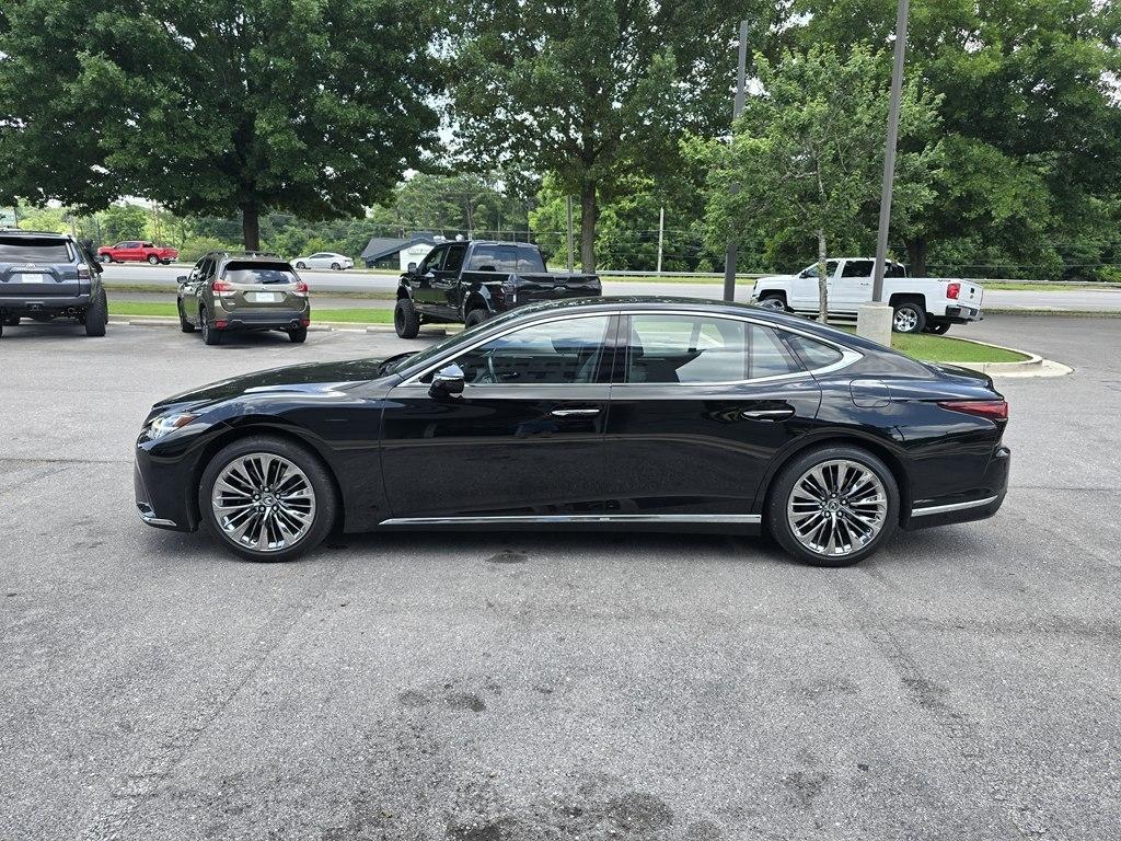 Lexus LS 500  2021