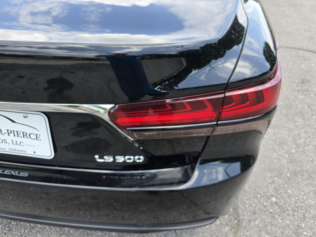 Lexus LS 500  2021