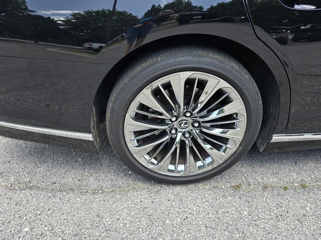 Lexus LS 500  2021