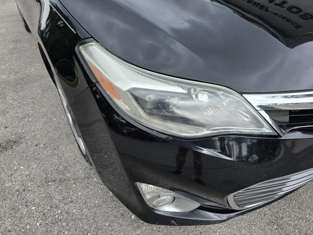 Toyota Avalon  2014