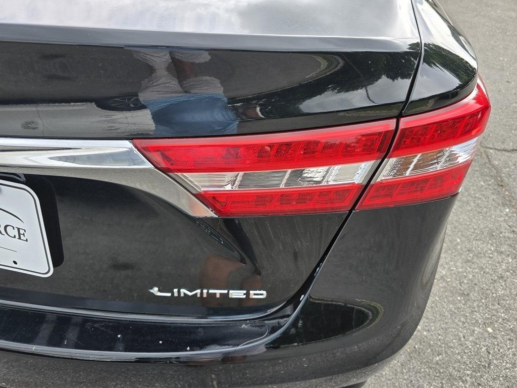 Toyota Avalon  2014