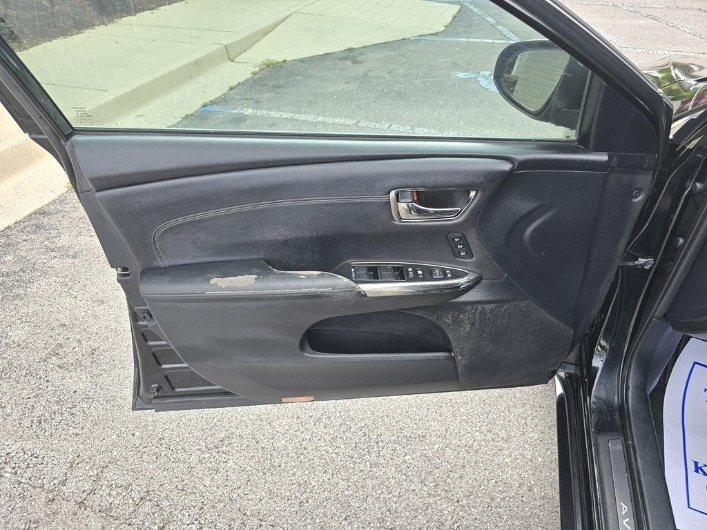 Toyota Avalon  2014