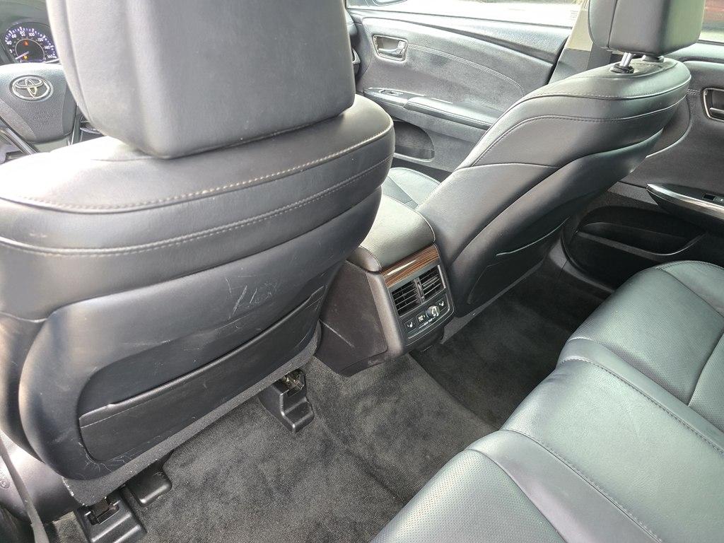 Toyota Avalon  2014