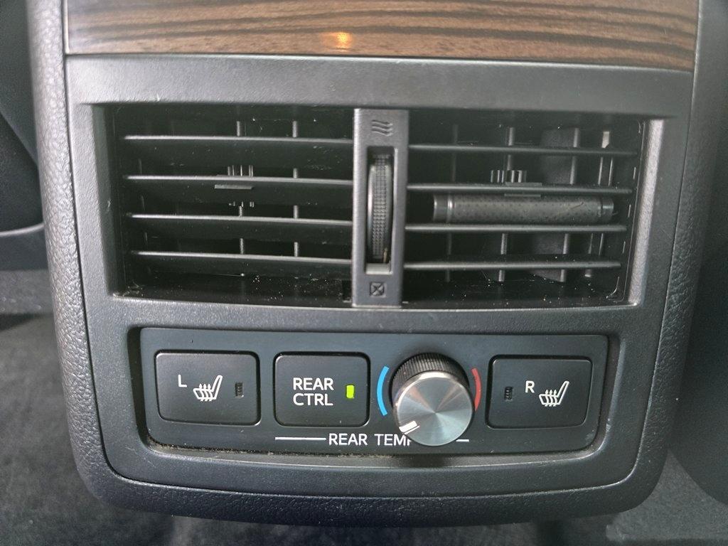 Toyota Avalon  2014