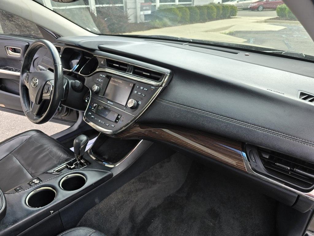 Toyota Avalon  2014