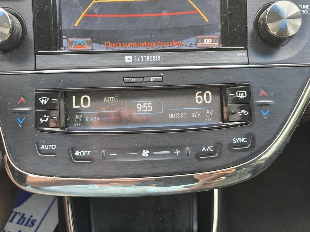 Toyota Avalon  2014