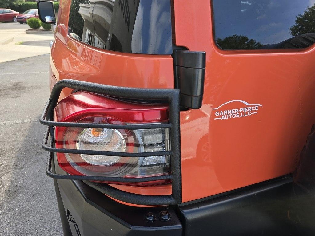 Toyota FJ Cruiser 4WD 4dr Man (Natl) 2013