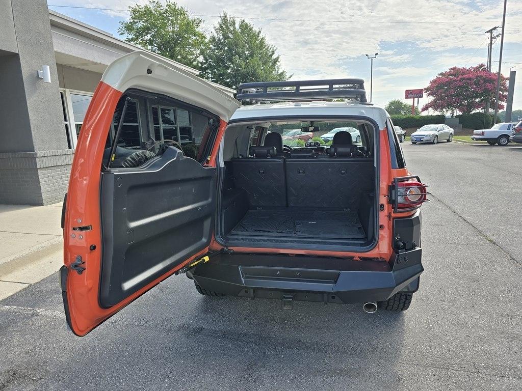 Toyota FJ Cruiser 4WD 4dr Man (Natl) 2013