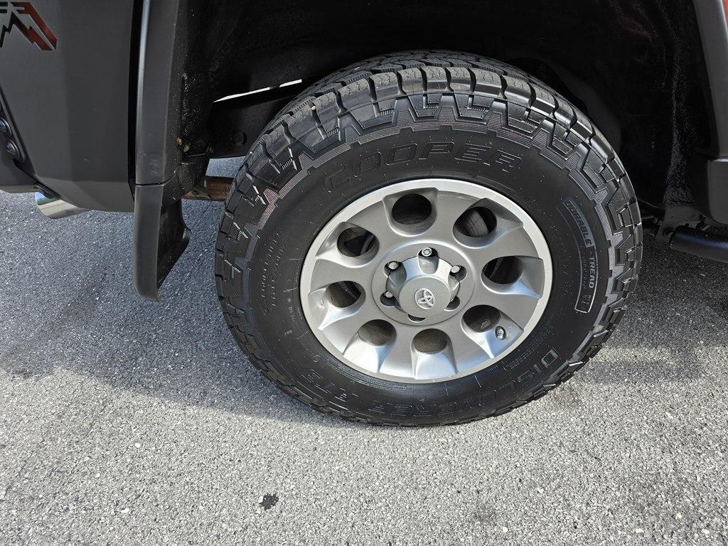 Toyota FJ Cruiser 4WD 4dr Man (Natl) 2013