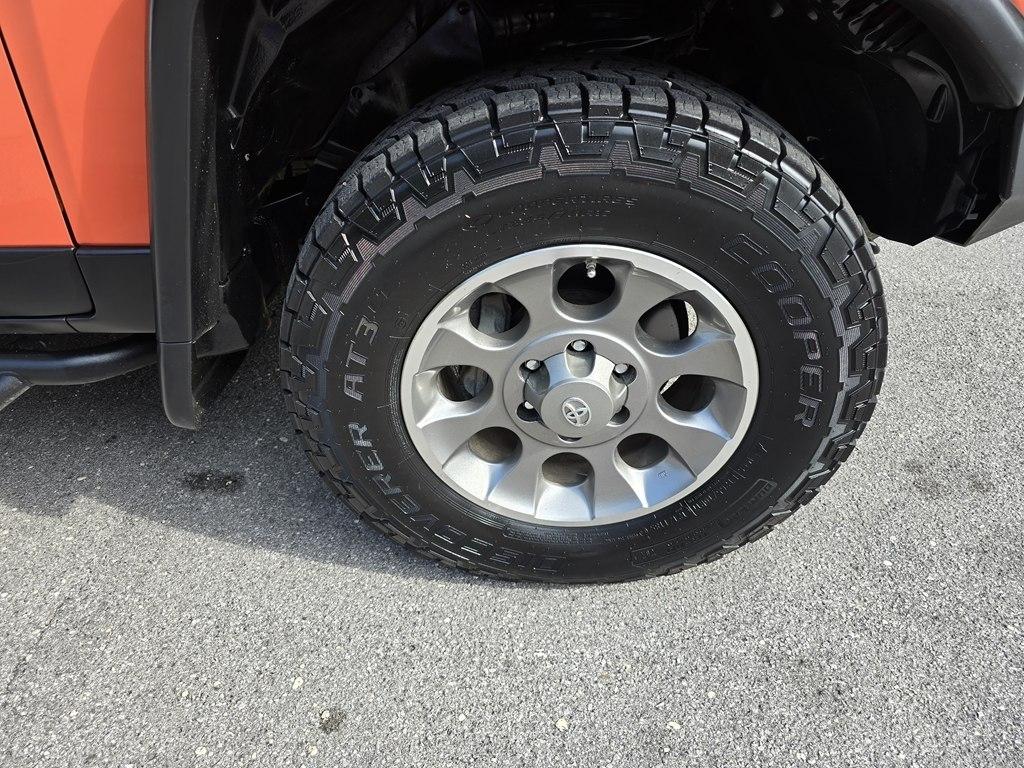 Toyota FJ Cruiser 4WD 4dr Man (Natl) 2013