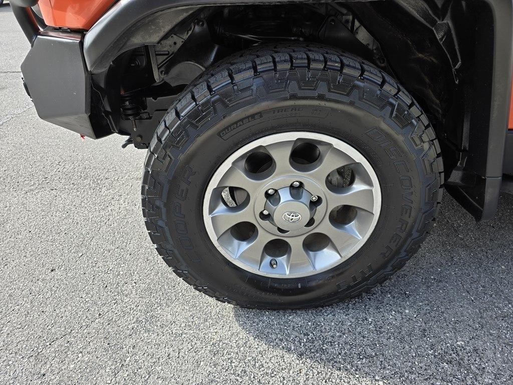Toyota FJ Cruiser 4WD 4dr Man (Natl) 2013