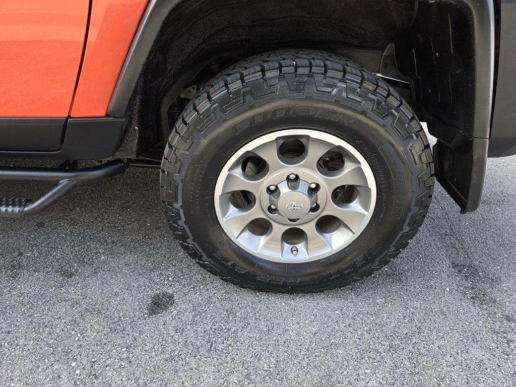 Toyota FJ Cruiser 4WD 4dr Man (Natl) 2013