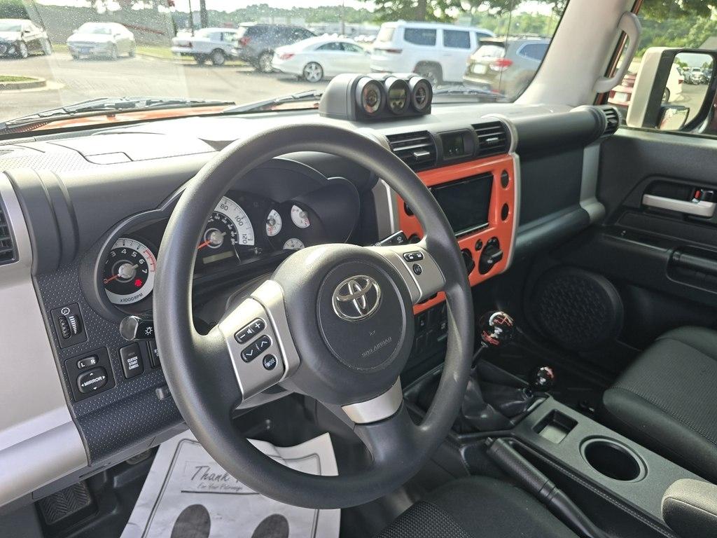 Toyota FJ Cruiser 4WD 4dr Man (Natl) 2013