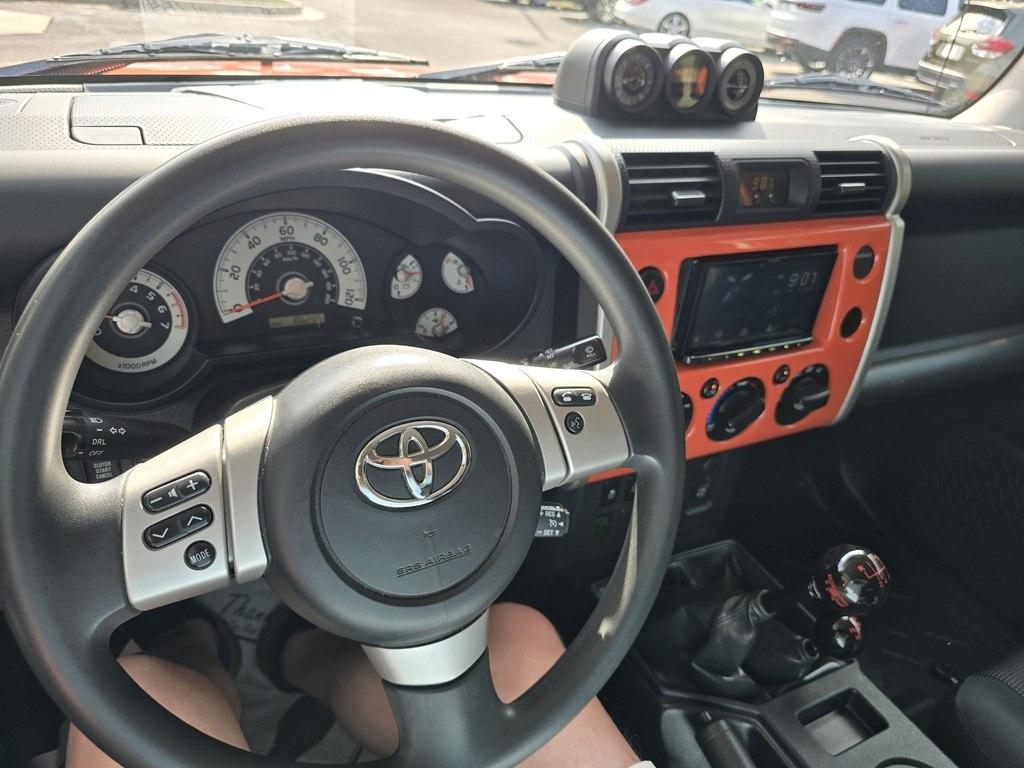 Toyota FJ Cruiser 4WD 4dr Man (Natl) 2013