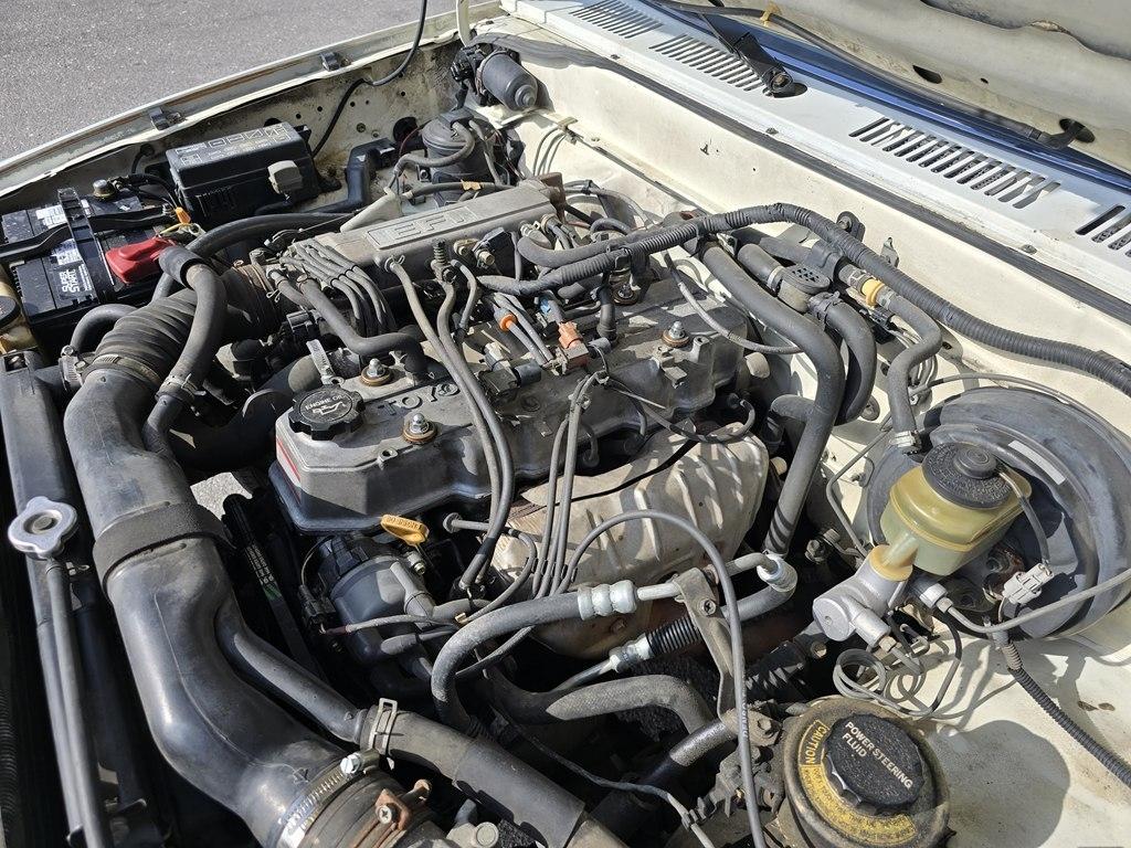 Toyota 2WD Pickups Std Bed DLX Auto 1992
