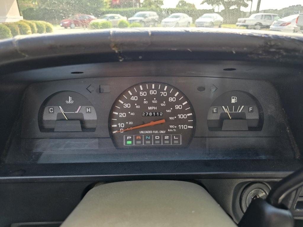 Toyota 2WD Pickups Std Bed DLX Auto 1992