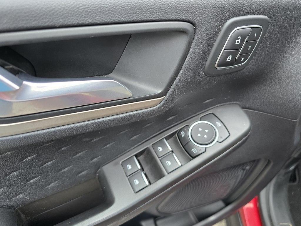 Ford Escape SEL FWD 2020