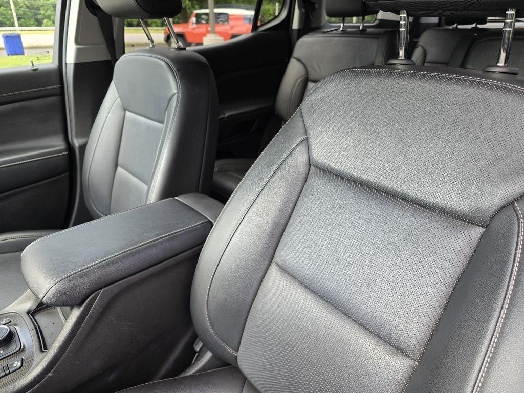 GMC Acadia AWD 4dr SLT 2023