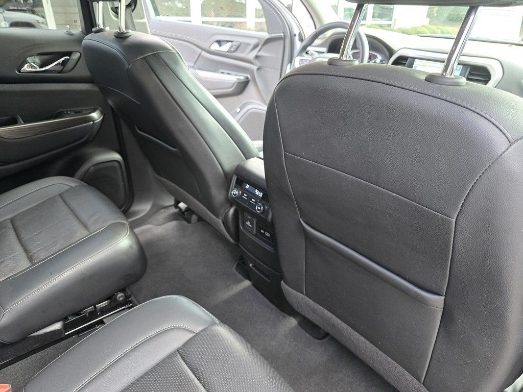 GMC Acadia AWD 4dr SLT 2023