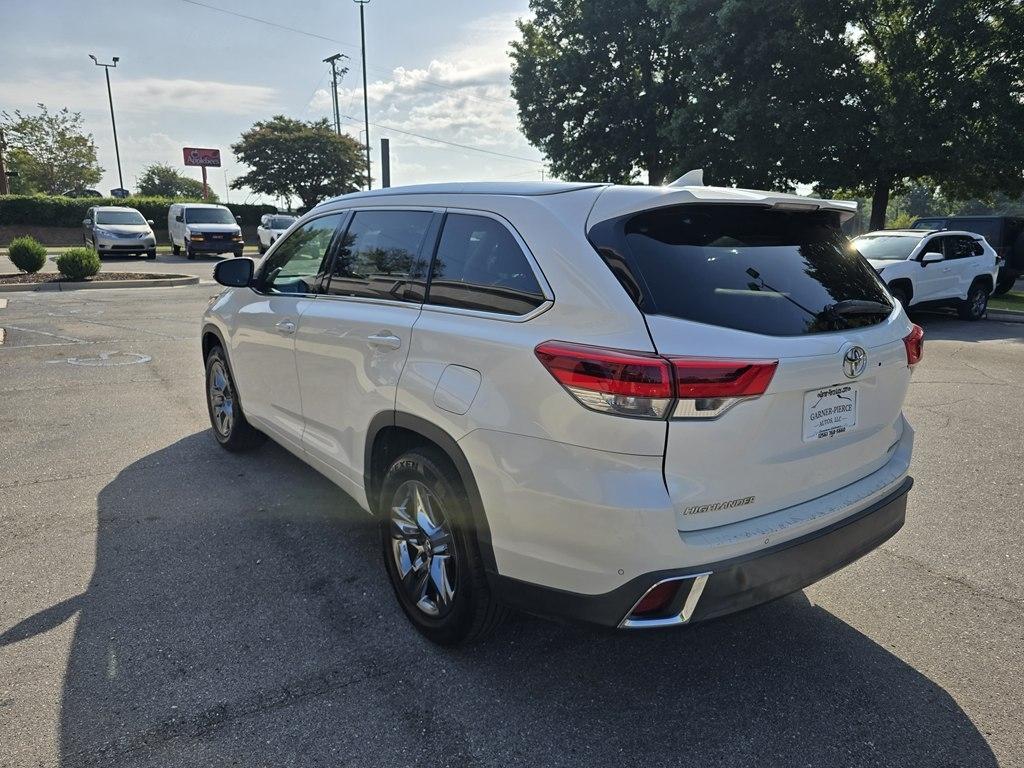 Toyota Highlander Limited V6 FWD (Natl) 2017