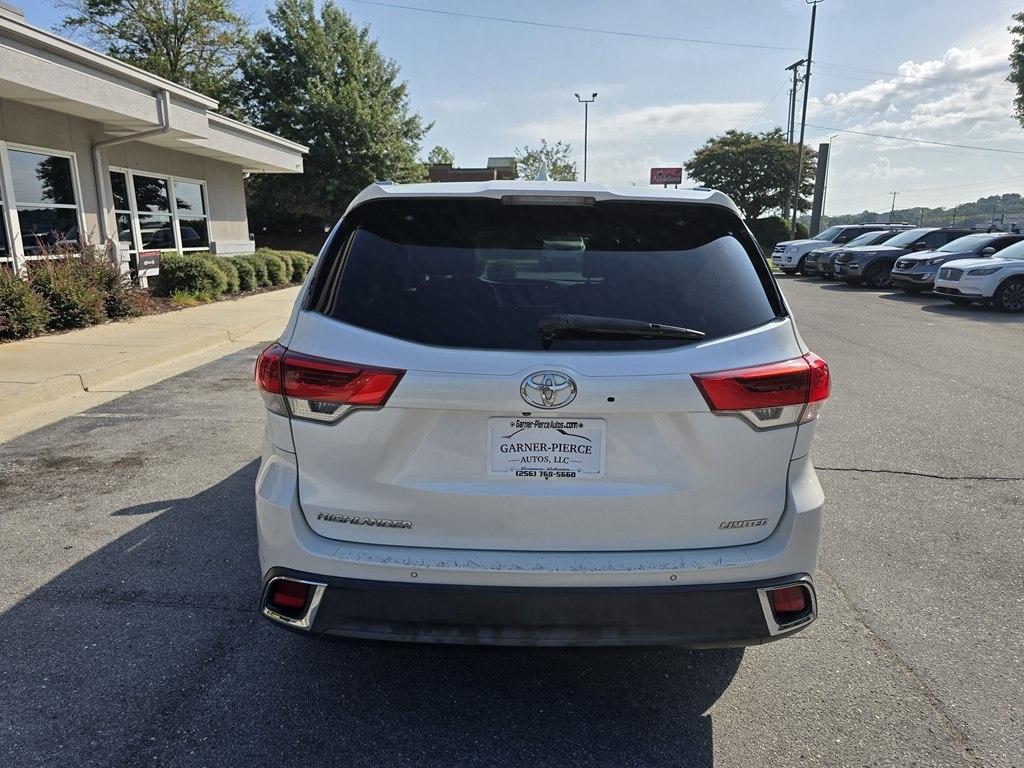 Toyota Highlander Limited V6 FWD (Natl) 2017