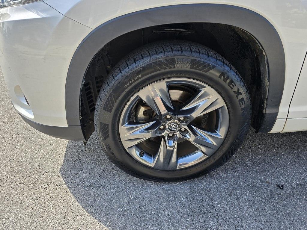 Toyota Highlander Limited V6 FWD (Natl) 2017