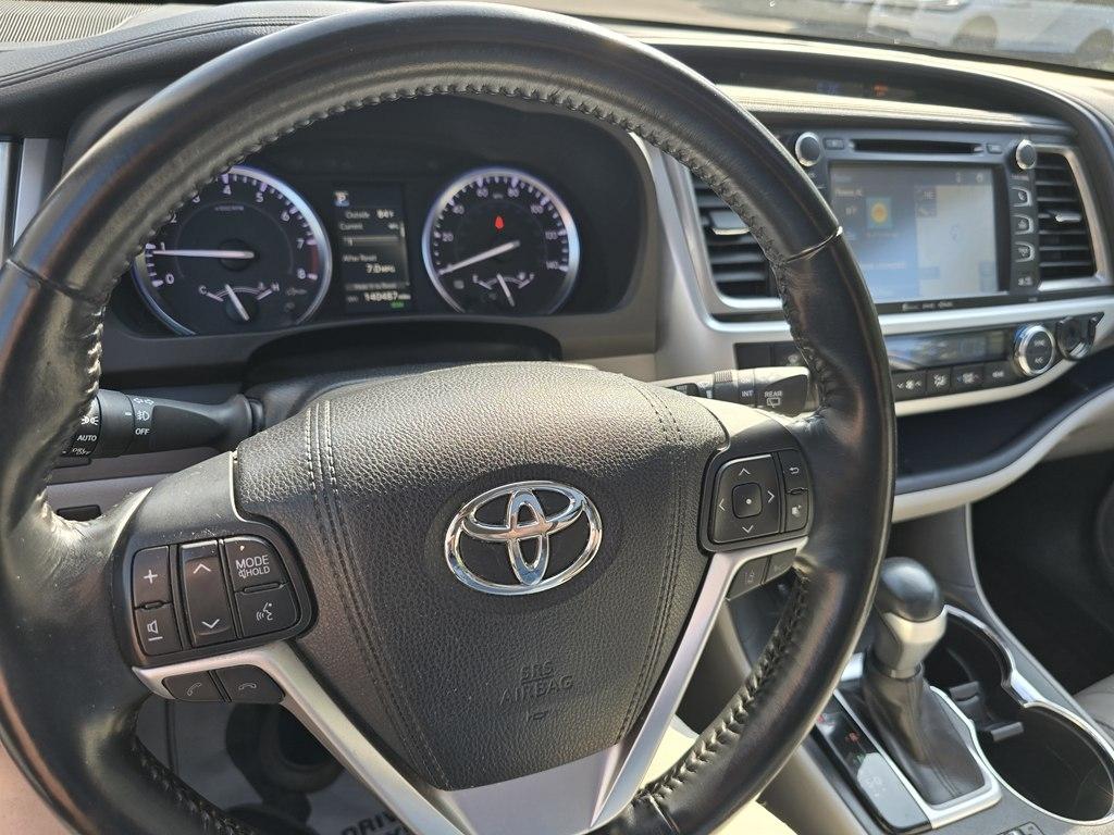 Toyota Highlander Limited V6 FWD (Natl) 2017