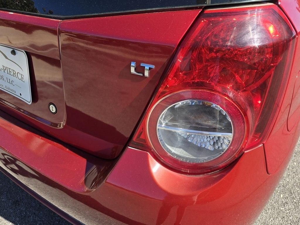 Chevrolet Aveo 5dr HB LT w/1LT 2011