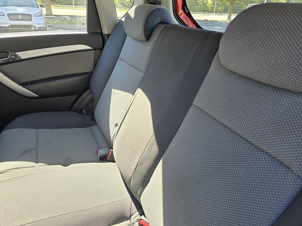 Chevrolet Aveo 5dr HB LT w/1LT 2011