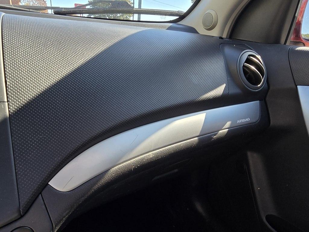 Chevrolet Aveo 5dr HB LT w/1LT 2011