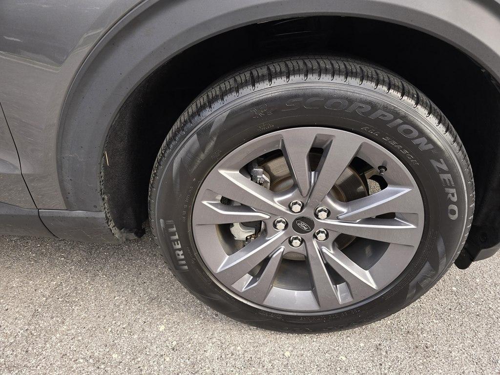 Ford Explorer XLT RWD 2023