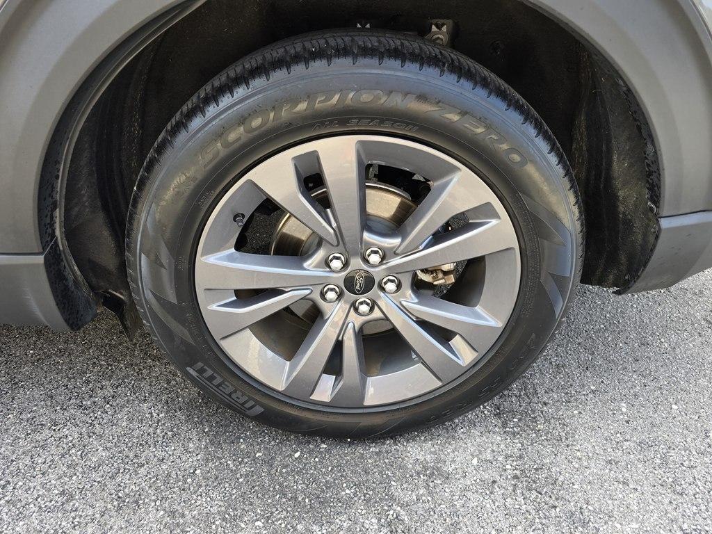 Ford Explorer XLT RWD 2023