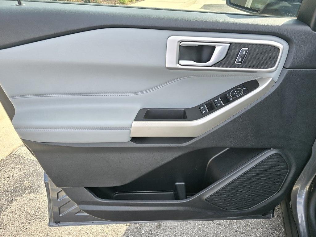 Ford Explorer XLT RWD 2023