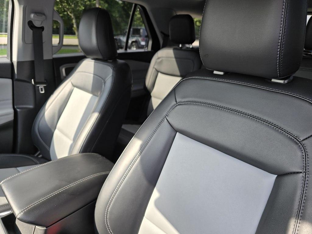 Ford Explorer XLT RWD 2023
