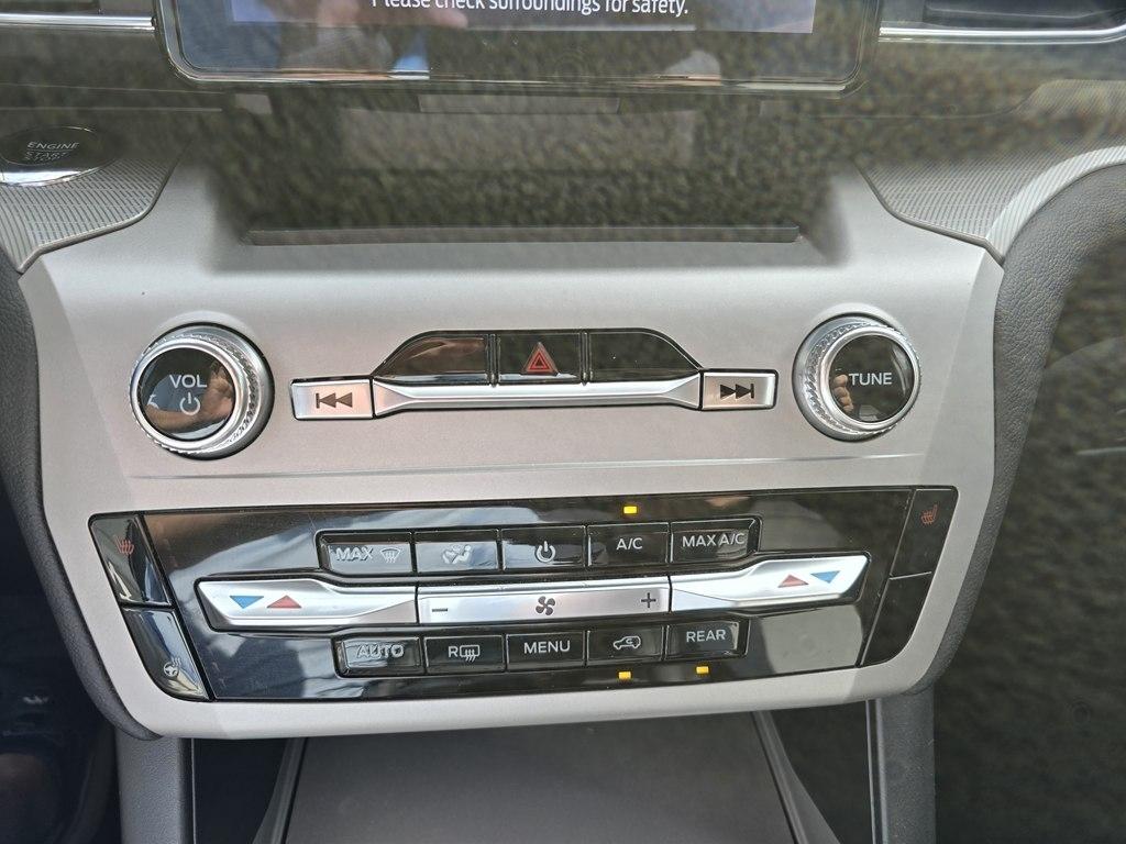 Ford Explorer XLT RWD 2023