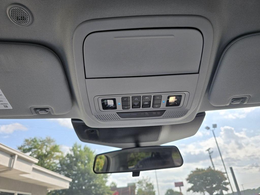 Ford Explorer XLT RWD 2023