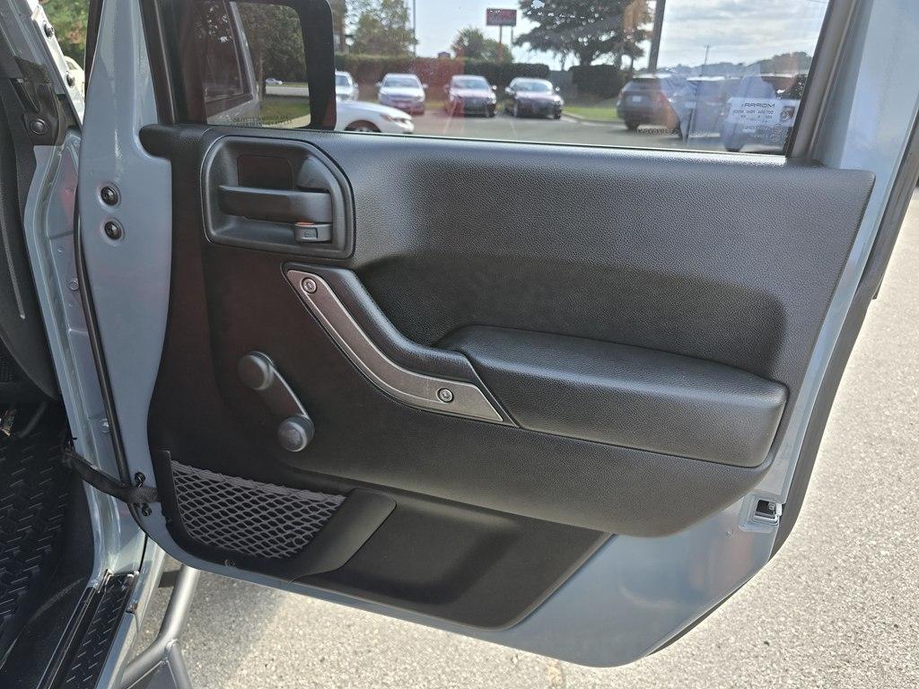 Jeep Wrangler 4WD 2dr Sport 2014