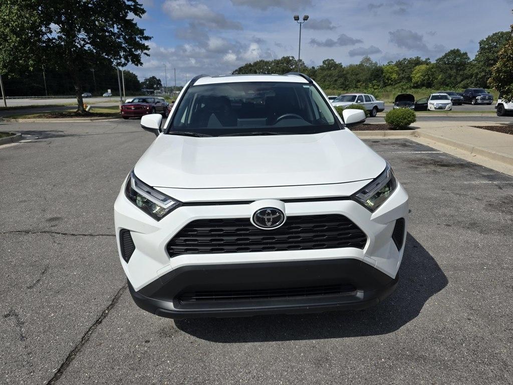 Toyota RAV4 Hybrid XLE AWD (Natl) 2025