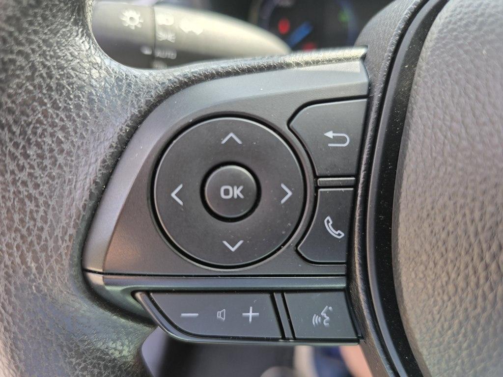 Toyota RAV4 Hybrid XLE AWD (Natl) 2025