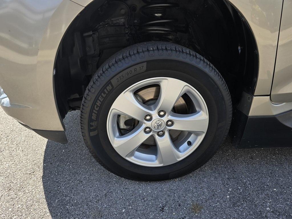 Toyota Sienna 5dr 8-Pass Van LE FWD (Natl) 2015