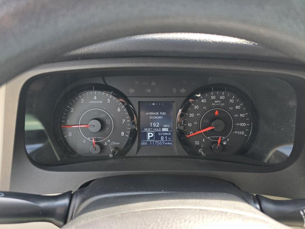 Toyota Sienna 5dr 8-Pass Van LE FWD (Natl) 2015