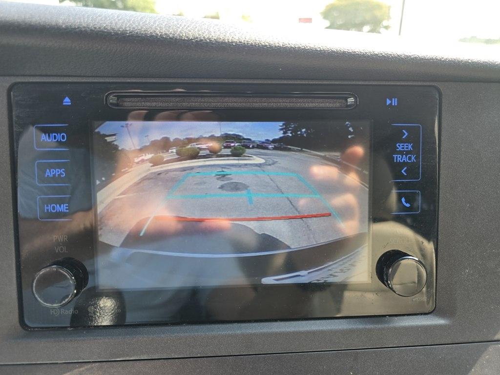 Toyota Sienna 5dr 8-Pass Van LE FWD (Natl) 2015