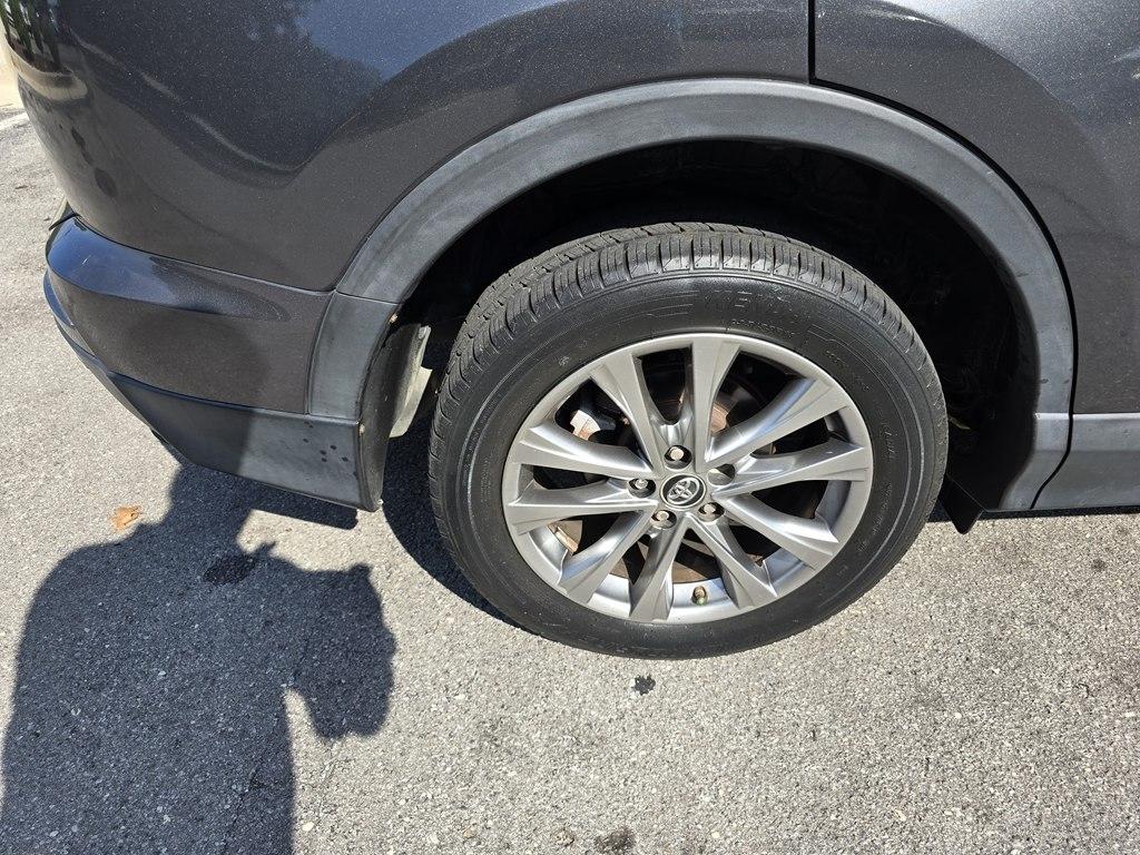 Toyota RAV4 photo 14