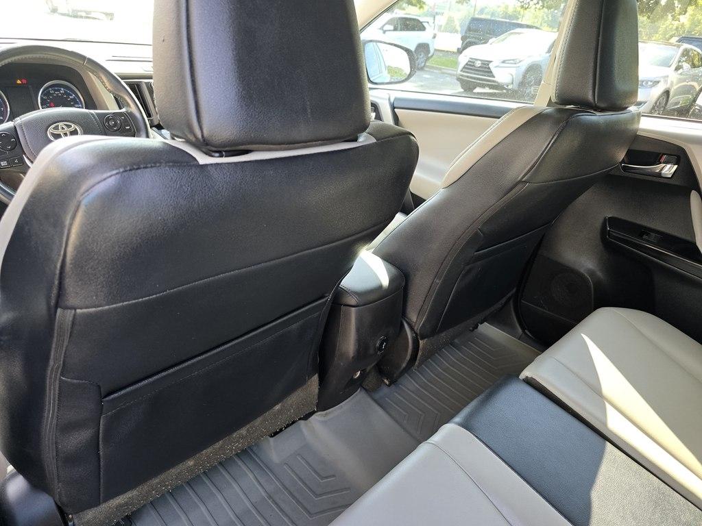Toyota RAV4 photo 23