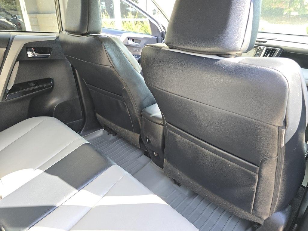 Toyota RAV4 photo 26
