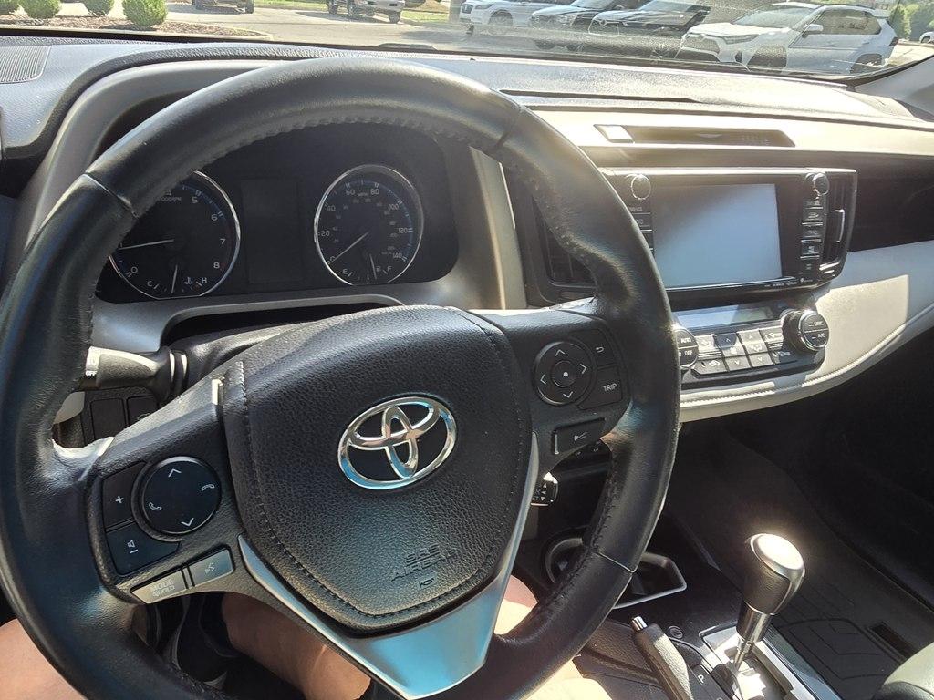 Toyota RAV4 photo 35