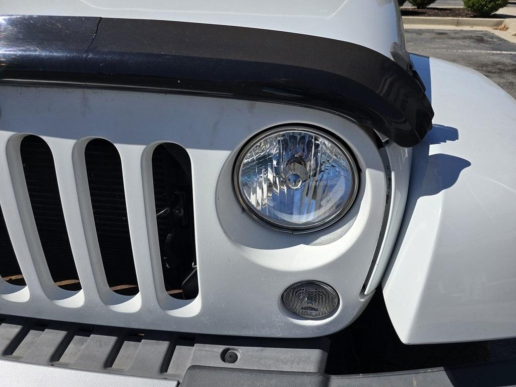 Jeep Wrangler Unlimited 4WD 4dr Sahara 2014