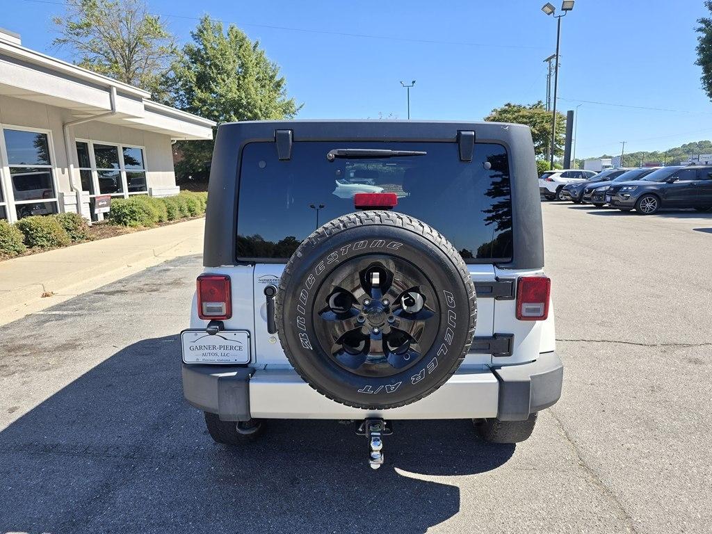 Jeep Wrangler Unlimited 4WD 4dr Sahara 2014