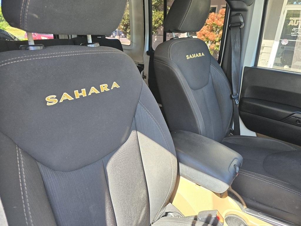 Jeep Wrangler Unlimited 4WD 4dr Sahara 2014