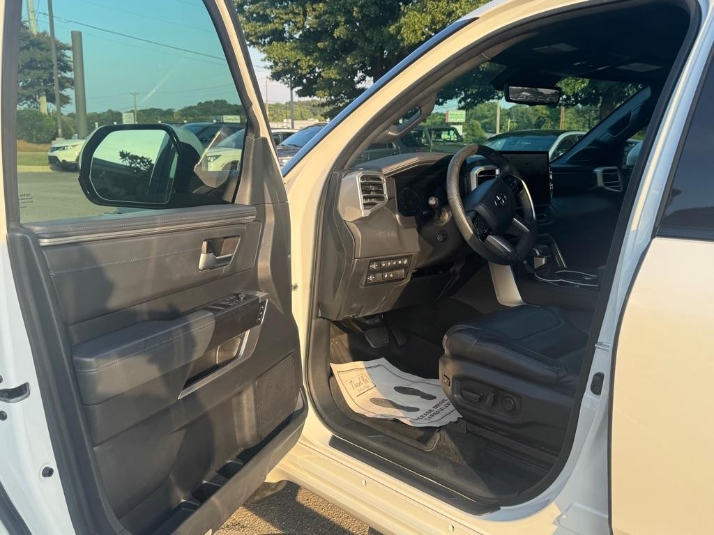 Toyota Sequoia Plantium 4WD 2023